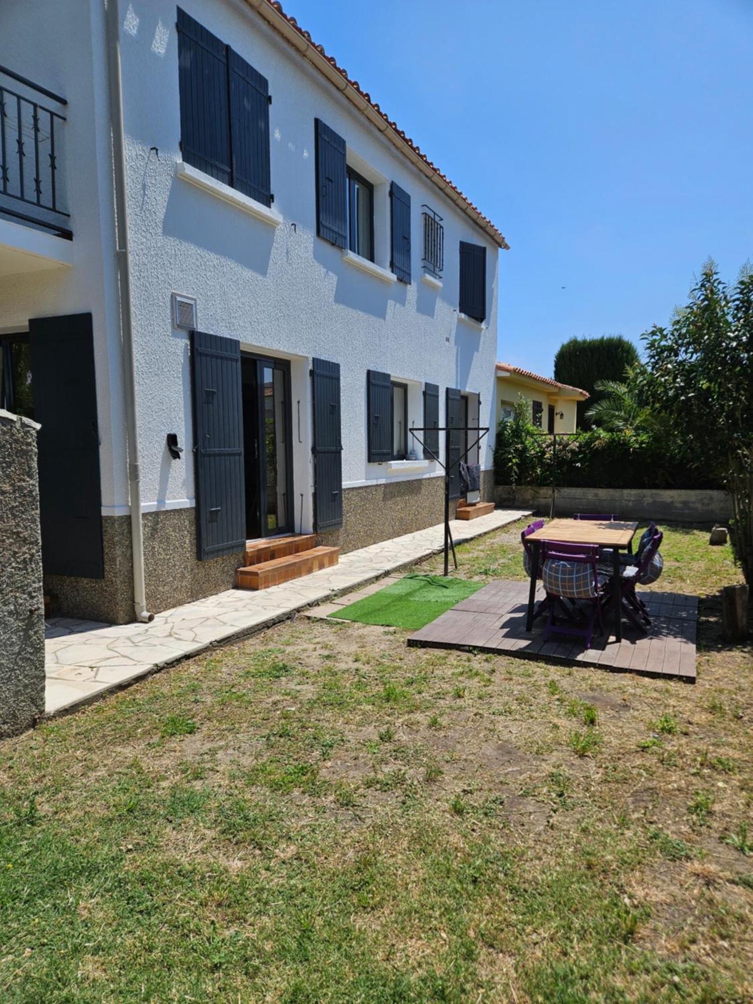 Appartement F3 Meuble Et Equipe Saint-Cyprien  Exterior foto